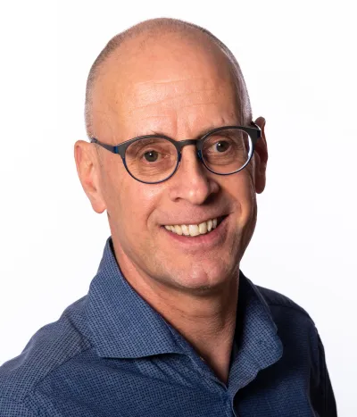 Prof René van der Vlugt